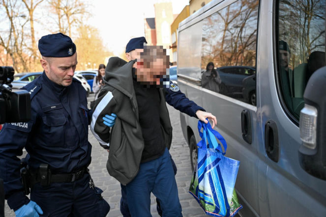 Koszmarny wypadek podczas powrotu z urodzin w Dębnicy Kaszubskiej. Są zarzuty dla dwóch mężczyzn [GALERIA]