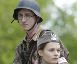 Czas honoru 7 sezon. Zosia (Katarzyna Sawczuk), Bartek „Mickiewicz” Krzywicki (Paweł Janyst)