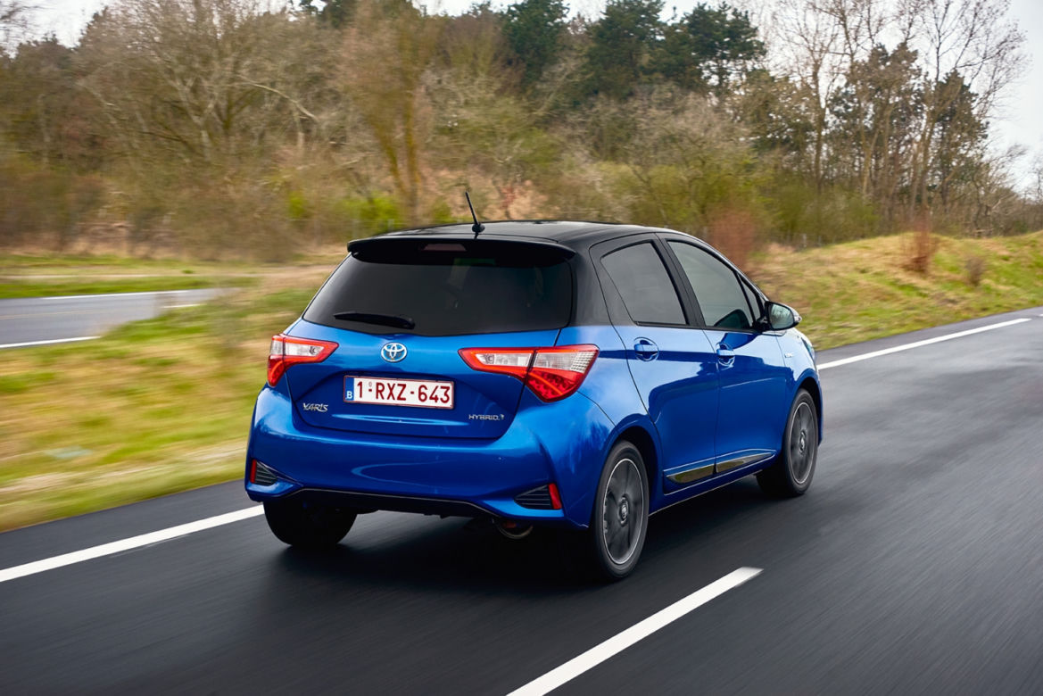 Toyota Yaris Hybrid 2017