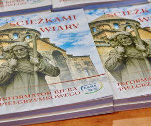 Książki, dewocjonalia, wyposażenie kościołów i... całonocna modlitwa. W Lublinie trwa LUBSACRO