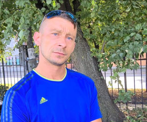 Skatowali go kijem bejsbolowym. Wybaczył oprawcy [ZDJĘCIA]