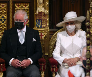 Królowa Elżbita II, książę Karol i księżna Camila na otwarciu parlamentu w Westminsterze