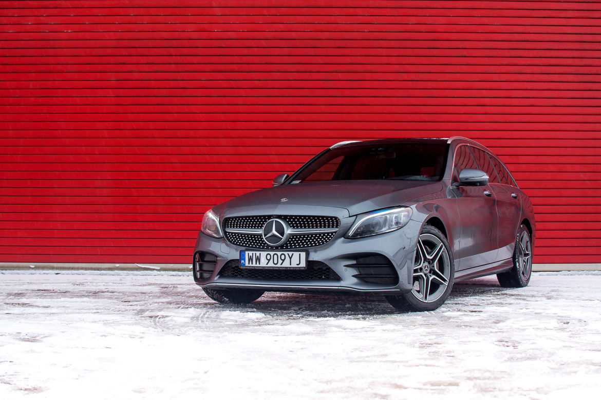 Mercedes-Benz C220d Kombi 4Matic 9G-Tronic AMG Line