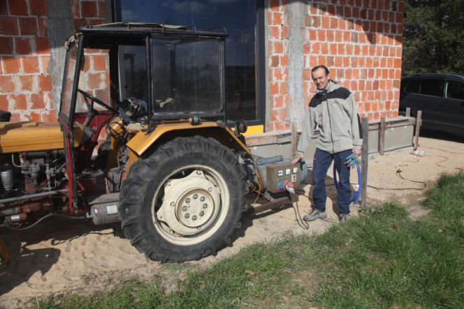 Przez urzędników noszę wodę w wiadrach