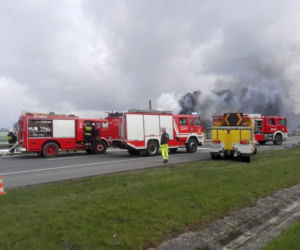 Pożar TIRa z naczepą z kosmetykami na autostradzie A4 