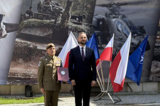 MON wręczył akty mianowania dowódcom