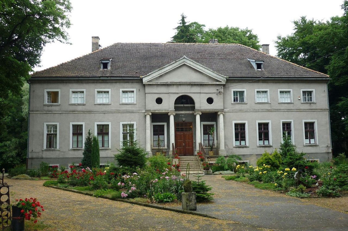 Pałac w Sławnikowicach – 4,975 mln zł