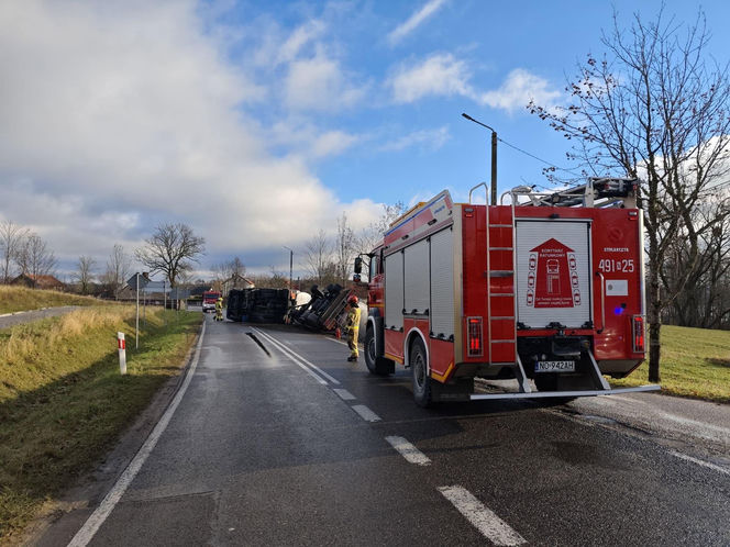 Cysterna zablokowała drogą krajową
