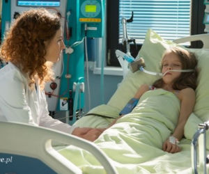 Na dobre i na złe odc. 624. Małgosia (Daria Domaszewicz), Klaudia (Julia Wyszyńska)