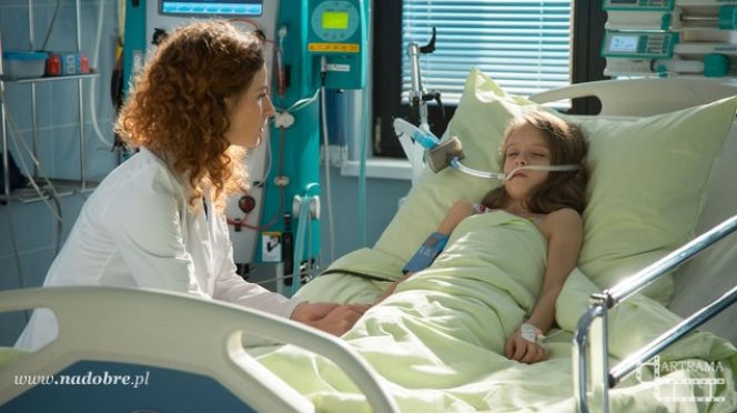 Na dobre i na złe odc. 624. Małgosia (Daria Domaszewicz), Klaudia (Julia Wyszyńska)