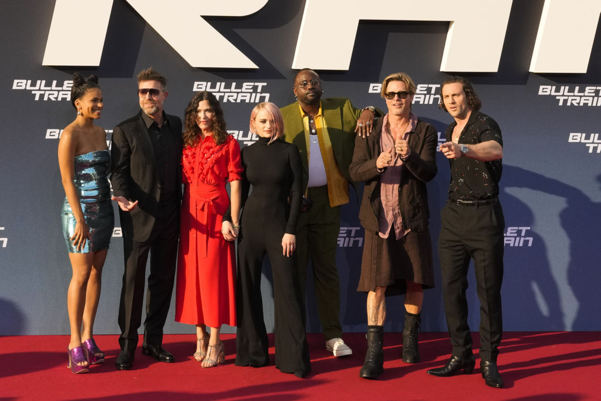 Brad Pitt w spódnicy. Pokazał się z zupełnie innej strony