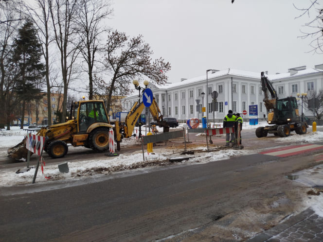 Awaria wodociągu przy ul. Piłsudskiego w Siedlcach