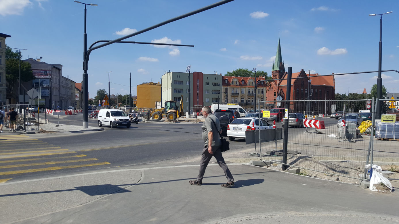 Jak wygląda ul. Kujawska w Bydgoszczy. Trwa przebudowa