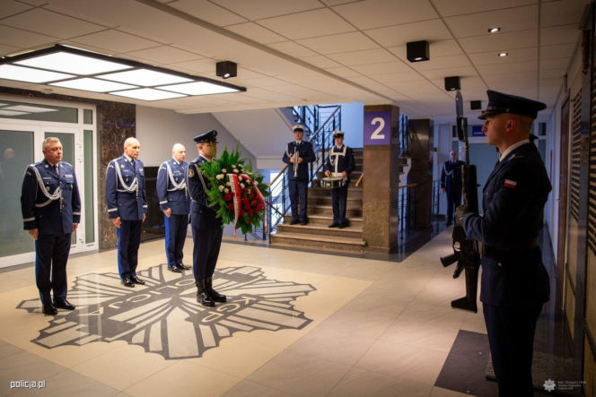 Policjant zainterweniował na urlopie i zginął. Andrzej Struj śmiertelnie dźgnięty nożem. "To był szok"