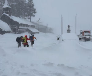 Wielka lawina porwała ludzi! Dziesięciu zaginionych narciarzy