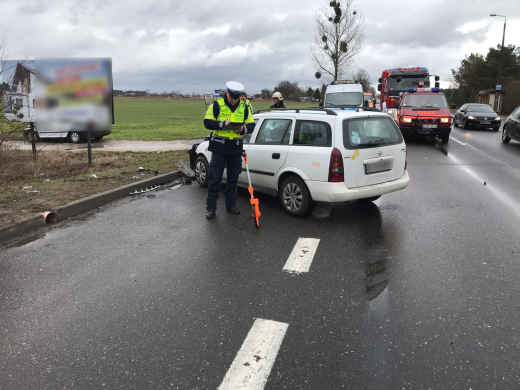 Poważny wypadek pod Toruniem - dwójka dzieci w szpitalu