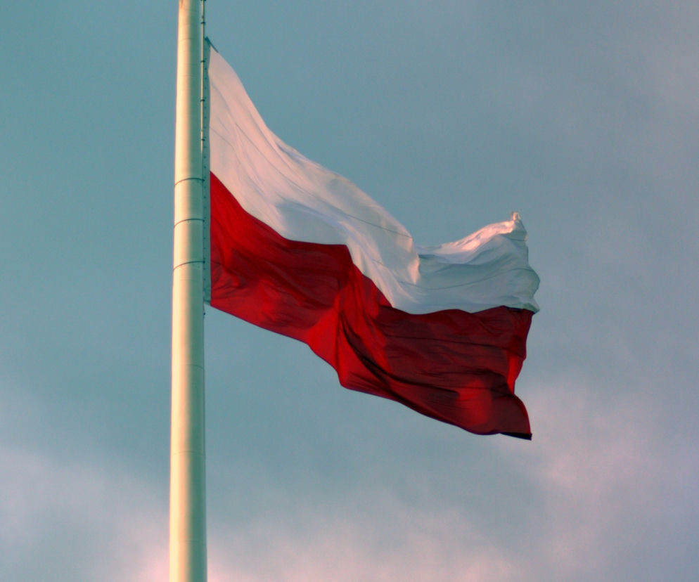 Zamkną ulice wokół ronda, żeby odsłonić maszt. Będą duże utrudnienia