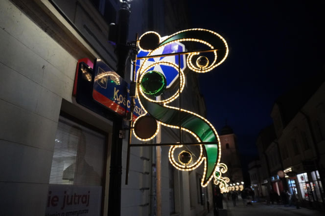 Świąteczne iluminacje rozświetliły Rzeszów