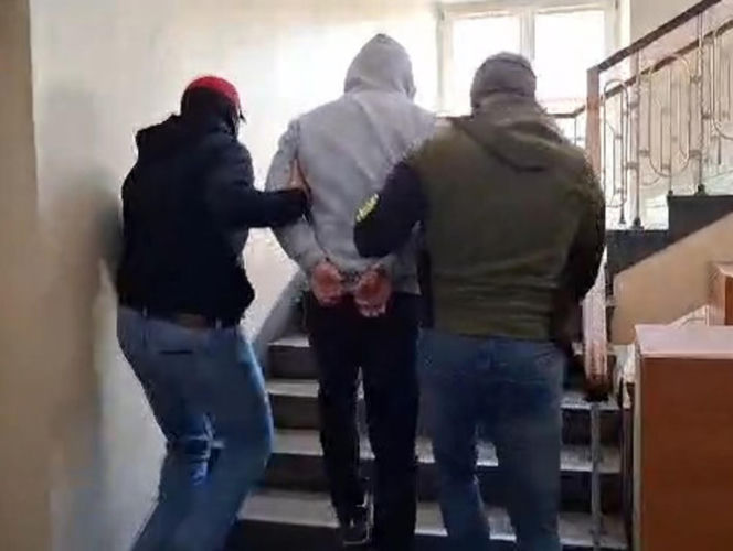 Wpuścili na rynek 7 ton narkotyków. Trzy areszty za przemyt gigantycznej ilości kokainy i ketaminy