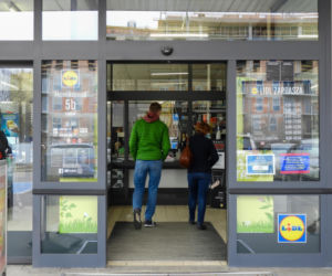 Lidl kusi podwyżkami pensji. Tyle zarobią pracownicy Lidla w 2026 roku