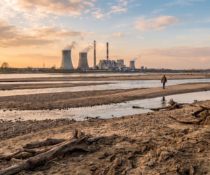 Niski stan wody w Wiśle uderza w energetykę. Czy grożą nam braki prądu?