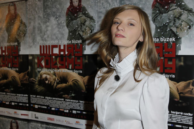 Agata Buzek kiedyś wyglądała zupełnie inaczej. Tak zmieniała się przez lata
