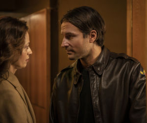 Tajemnica zawodowa odc. 1. Julia Żurawska (Magdalena Różczka), Paweł Miller (Piotr Stramowski)
