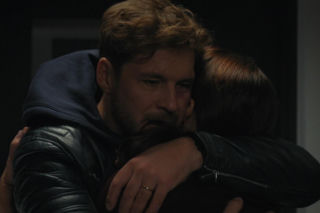 M jak miłość, odcinek 1923: Marcin weźmie Martynę w ramiona. Będzie walczył o kobietę, którą kocha! Niezręczny finał spotkania - ZWIASTUN