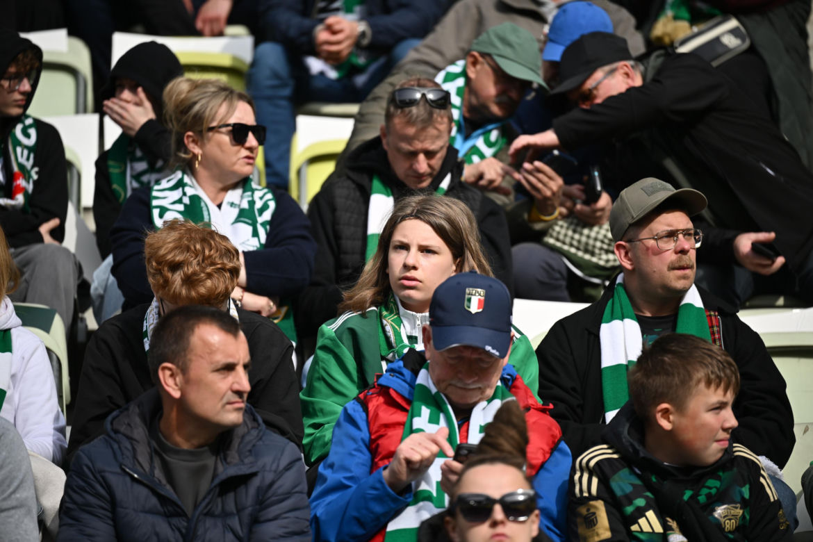 Lechia Gdańsk - Legia Warszawa: Zdjęcia kibiców z meczu 33. kolejki PKO BP Ekstraklasy