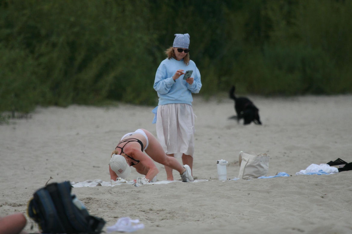 Ewa Skibińska na plaży