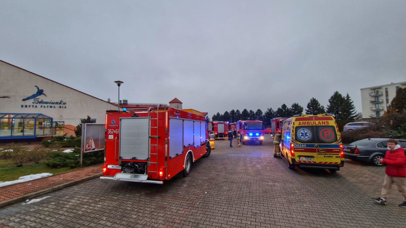 Żrąca substancja utrudniała oddychanie. Kilka osób źle się poczuło 