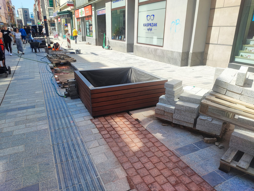 Ulica Dworcowa w Bytomiu nadal rozkopana