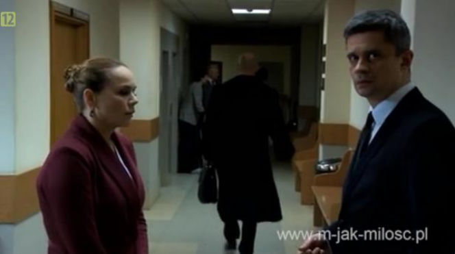 M jak miłość odc. 1045. Jola (Monika Krzywkowska), Wiktor Żak (Piotr Grabowski)