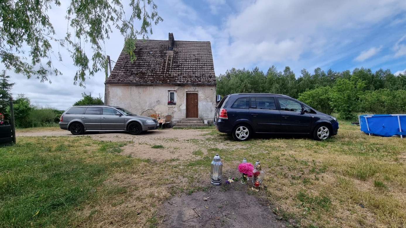 Nowe Ślepce: W tym miejscu doszło do strasznej tragedii. 60-latka zginęła pod kołami samochodu