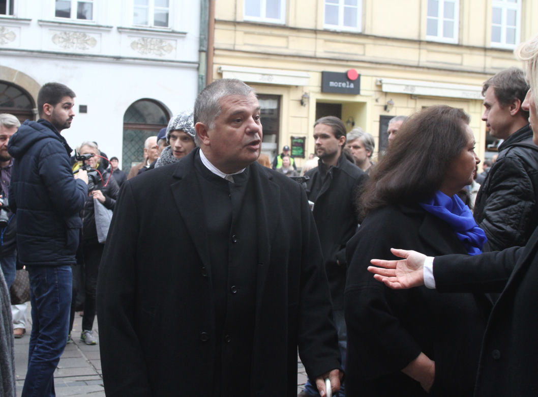 POGRZEB ANDRZEJA WAJDY