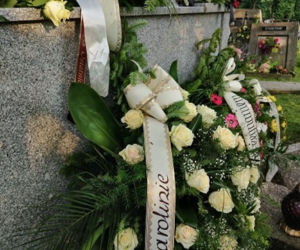 Tarnów. Ostatnie pożegnanie Karoliny Bojarskiej. Grobowiec utonął w kwiatach 