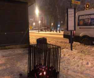 Srogie mrozy na Śląsku i w Zagłębiu. Na przystankach w Sosnowcu pojawiły się koksowniki [ZDJĘCIA]