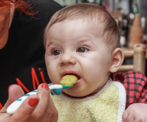 Szokujące odkrycie! W popularnych słoiczkach dla niemowląt wykryto truciznę