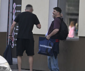 Daniel Martyniuk ładnie się bawi w Warszawie. Mamy fotki