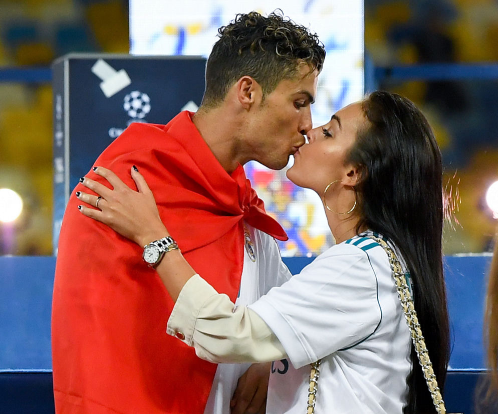 Cristiano Ronaldo kupił łysego kota za 17 tys._1_PUBL