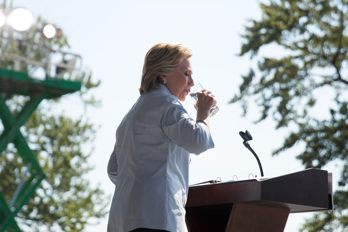 Trump dusi Clinton
