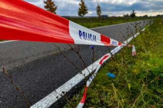 15-latek na hulajnodze zginął pod kołami Opla