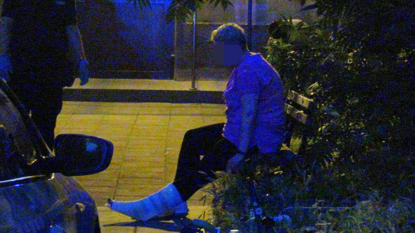 Masakra na Ochocie. Kobieta dźgnięta w twarz. Kłótnia sąsiedzka zakończona krwawymi porachunkami