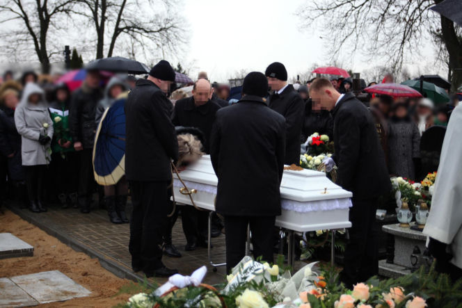Bracia zginęli pod lodem. Tragedia w Mokobrodach