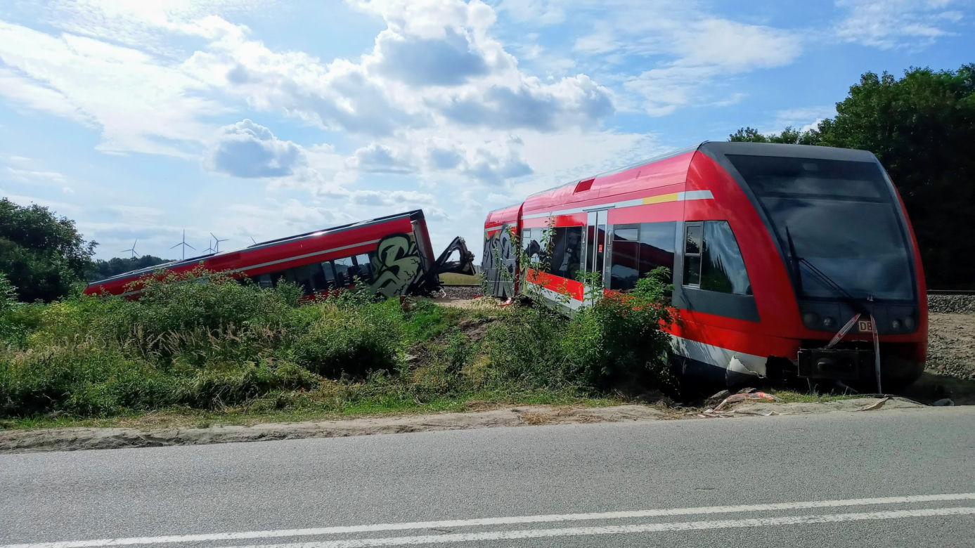 Wrak niemieckiego pociągu pod Kołbaskowem