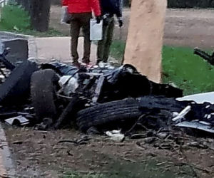 Bmw uderzyło w drzewo, przystanek i znowu w drzewo. Dwie osoby zginęły pod Kozienicami! 