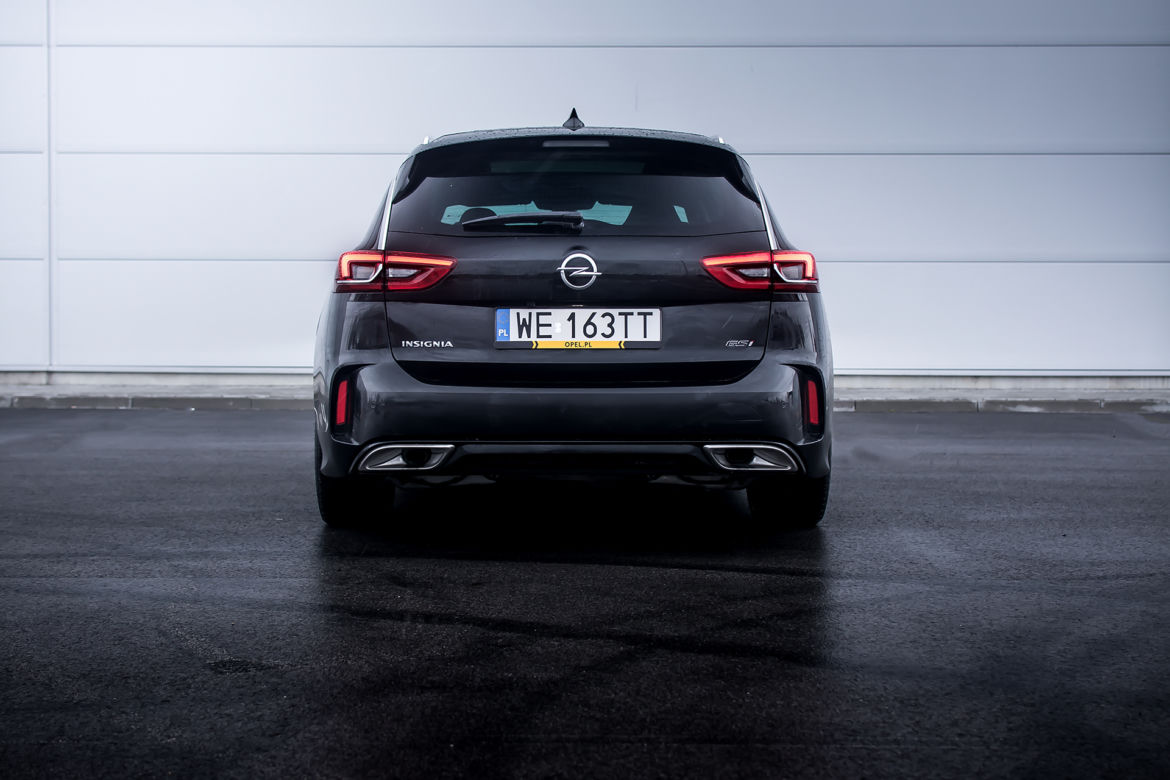 Opel Insignia GSi Sports Tourer 2.0 CDTi 210 KM AT8 AWD