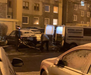 Zadźgał żonę dłutem i wyskoczył z wieżowca