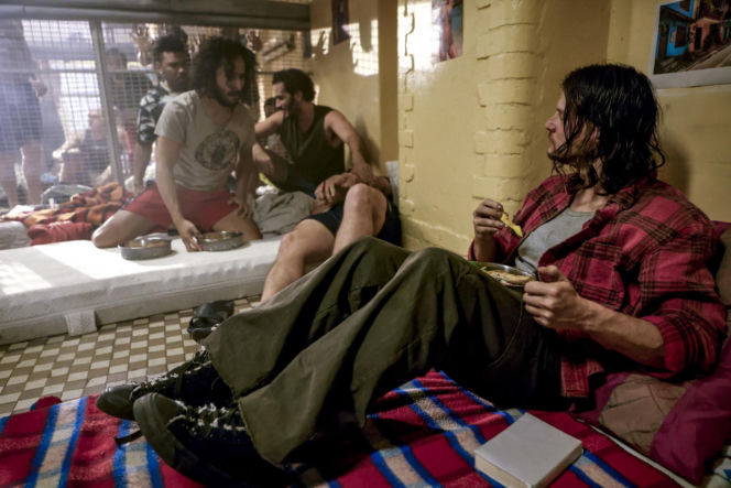 Mateusz Kościukiewicz jako Paweł w "Pierwszej miłości"