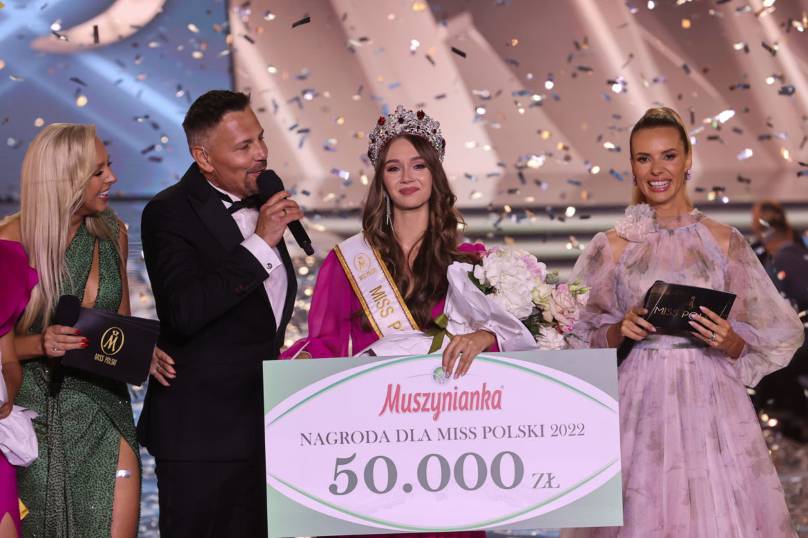 Aleksandra Klepaczka, Ilona Krawczyńska, Krzyztof Ibisz i Izabela Janachowska-Jabłońska